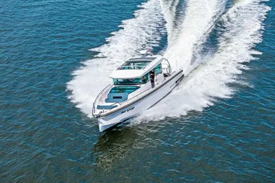 Axopar 37 XC CROSS CABIN