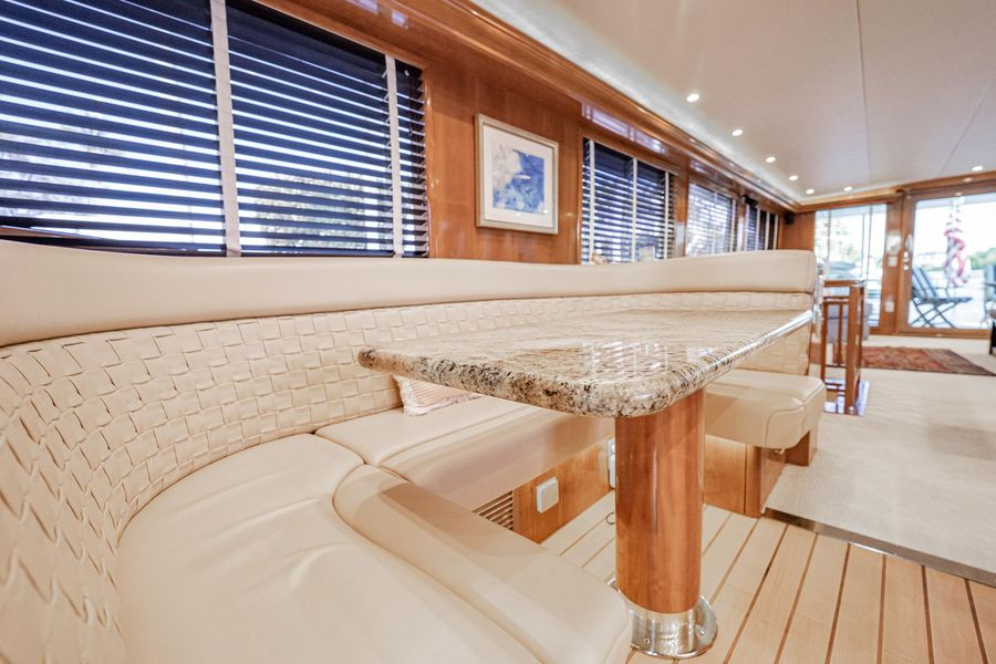 2001 Hatteras 75 Cockpit Motor Yacht