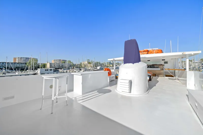 Ev Discovery / "conqueror" Yacht Photos Pics 