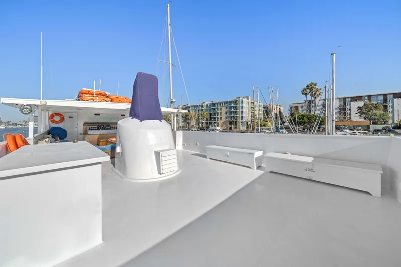 Ev Discovery / "conqueror" Yacht Photos Pics 