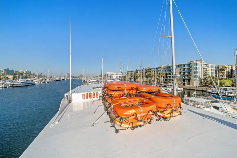 Ev Discovery / "conqueror" Yacht Photos Pics 