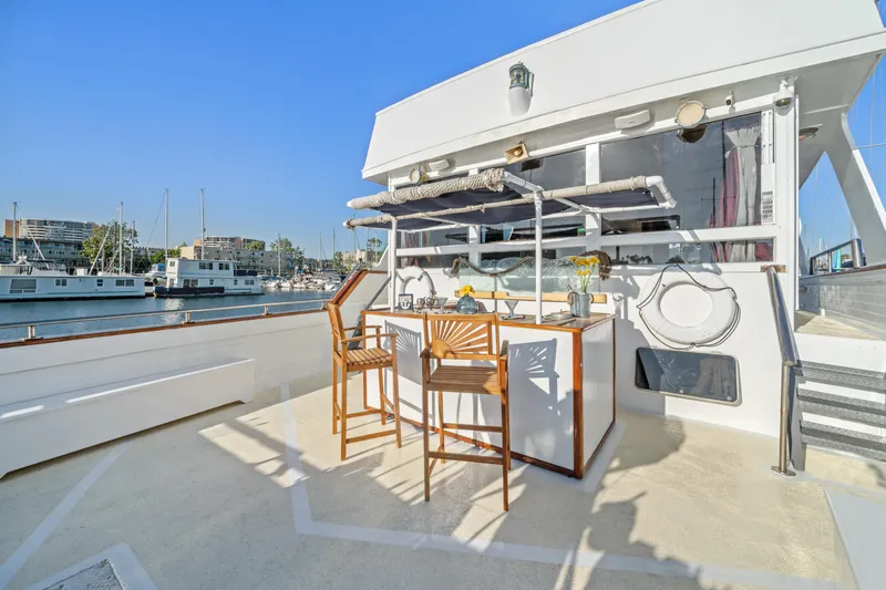 Ev Discovery / "conqueror" Yacht Photos Pics 