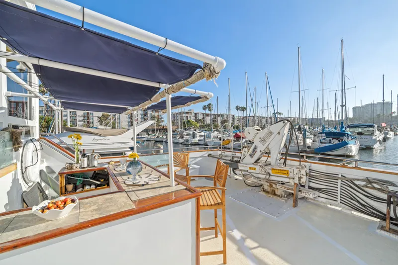 Ev Discovery / "conqueror" Yacht Photos Pics 