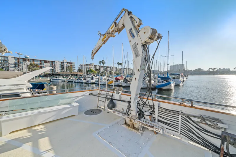 Ev Discovery / "conqueror" Yacht Photos Pics 