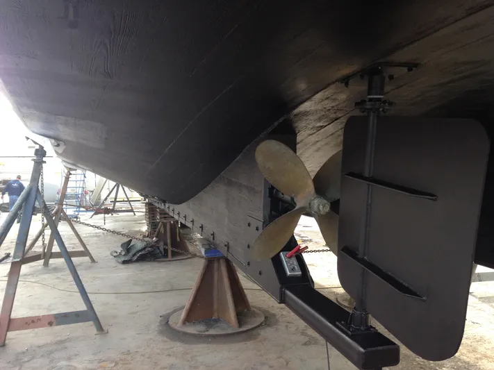 Ev Discovery / "conqueror" Yacht Photos Pics 