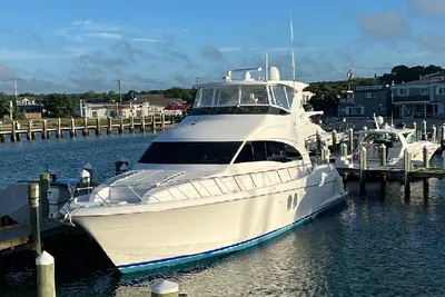 Hatteras 60 Motor Yacht