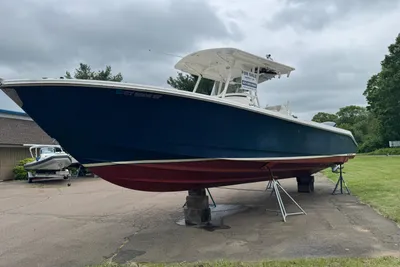 Edgewater 318CC