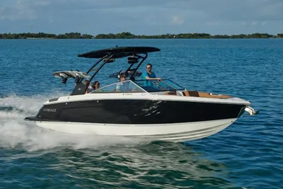 Cobalt R6 Outboard