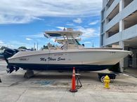 2005 Boston Whaler 320 Outrage