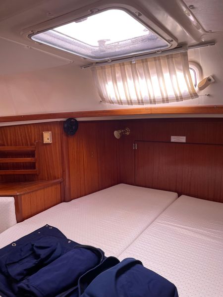 2003 Bavaria OCEAN 44 Center Cockpit