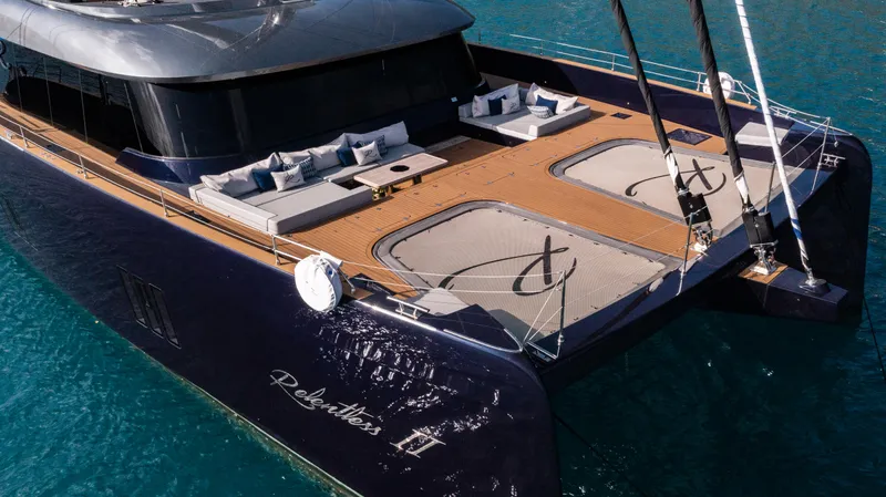 Relentless II Yacht Photos Pics 
