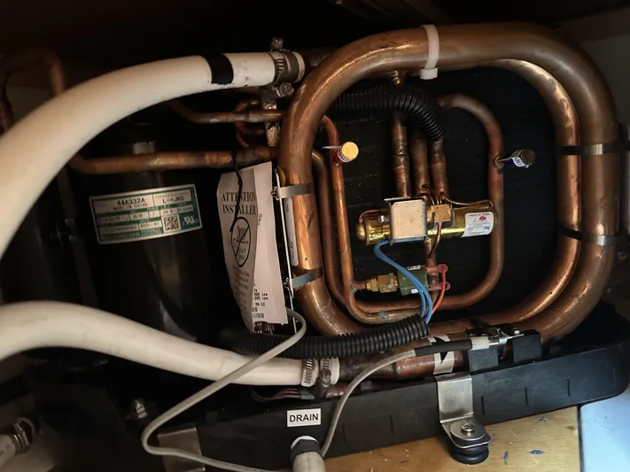 42 Azimut Fly Yacht Photos Pics 