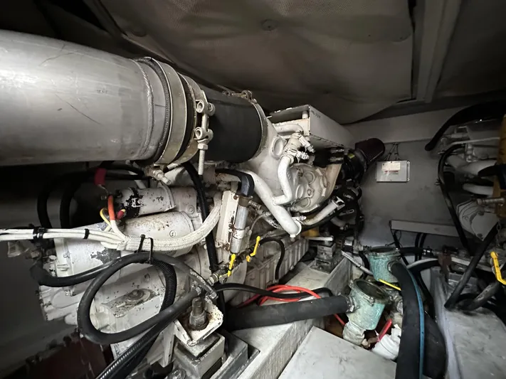 42 Azimut Fly Yacht Photos Pics 