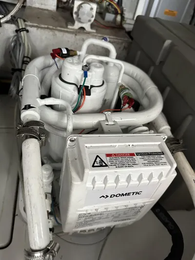 42 Azimut Fly Yacht Photos Pics 