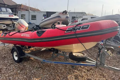2001 Zodiac Pro II 420