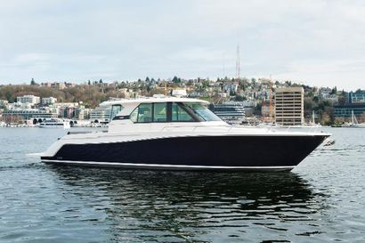 2016 44' Tiara Yachts-Q44 Bellevue, WA, US