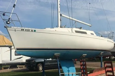 Beneteau First 285
