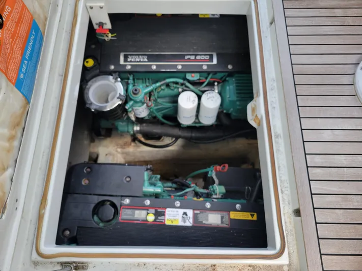 Fantasia 04 Yacht Photos Pics Engine compartment of a 2009 Azimut 43S yacht, featuring a Volvo Penta IPS 600.