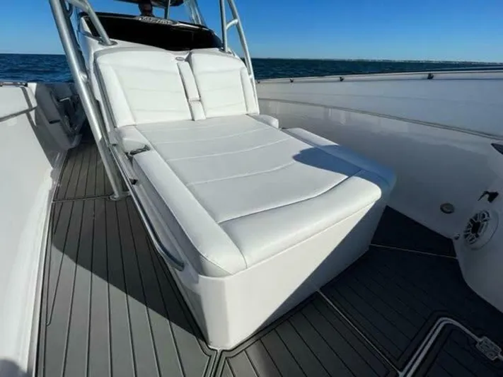 Power Slave Yacht Photos Pics 