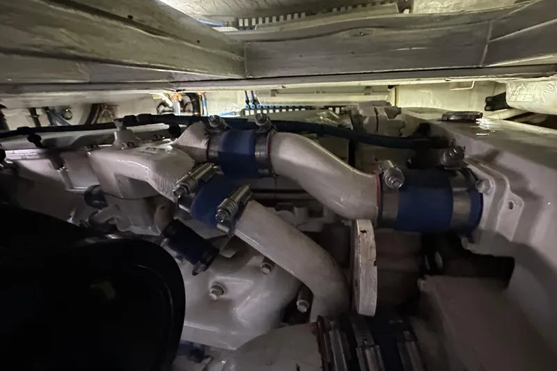 2009 Riviera 47 Yacht Photos Pics Engine compartment of 2009 Riviera 47 Enclosed Flybridge Series II yacht.