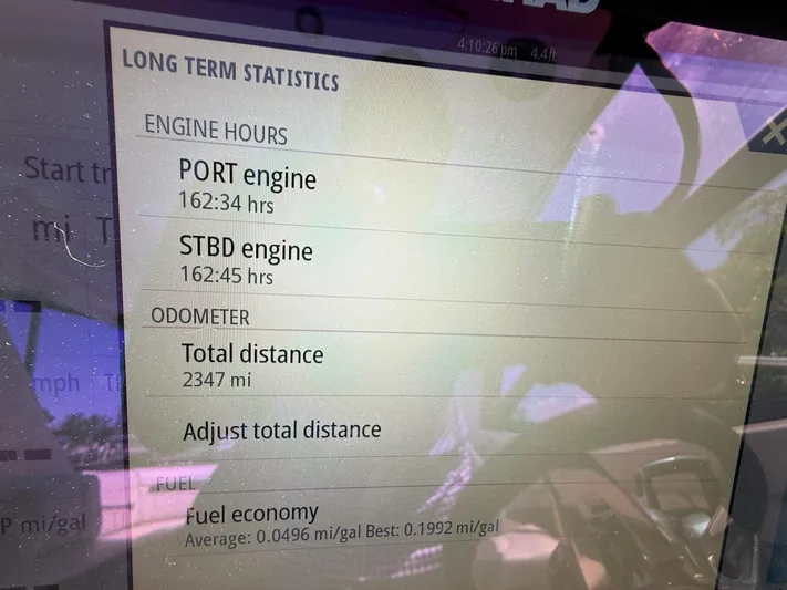  Yacht Photos Pics Display screen showing engine hours and odometer for 2022 Sea Ray Sundancer 320 Outboard.