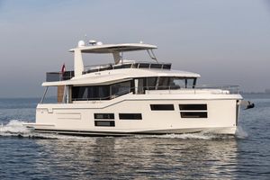 2022 Beneteau Grand Trawler 62