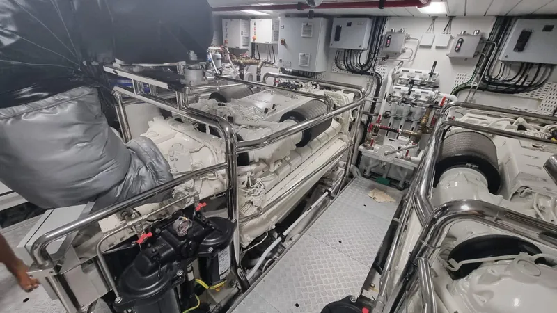 Long Teng Yacht Photos Pics 