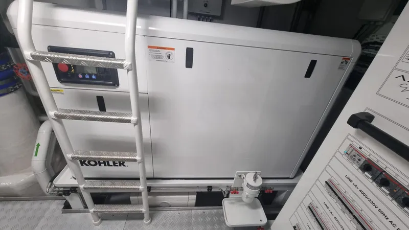 Long Teng Yacht Photos Pics 