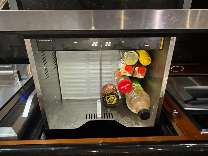 Clould 9 Yacht Photos Pics 