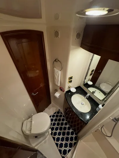 Clould 9 Yacht Photos Pics 