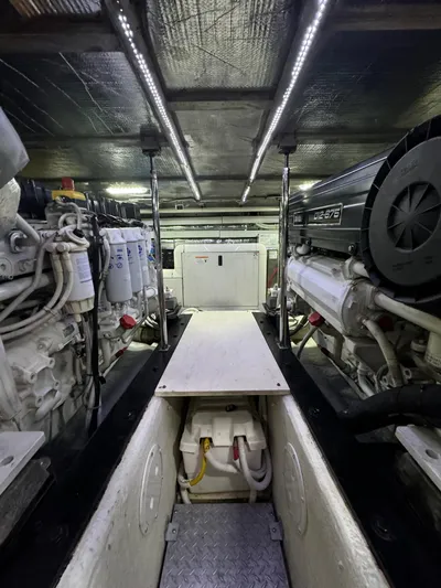 Clould 9 Yacht Photos Pics 