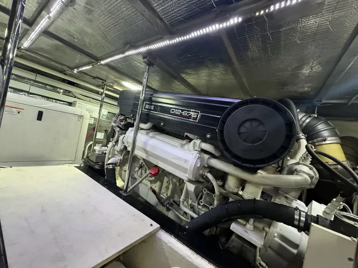 Clould 9 Yacht Photos Pics 