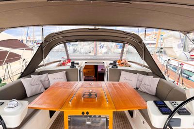 Yacht