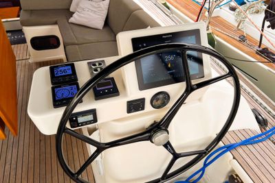 Yacht