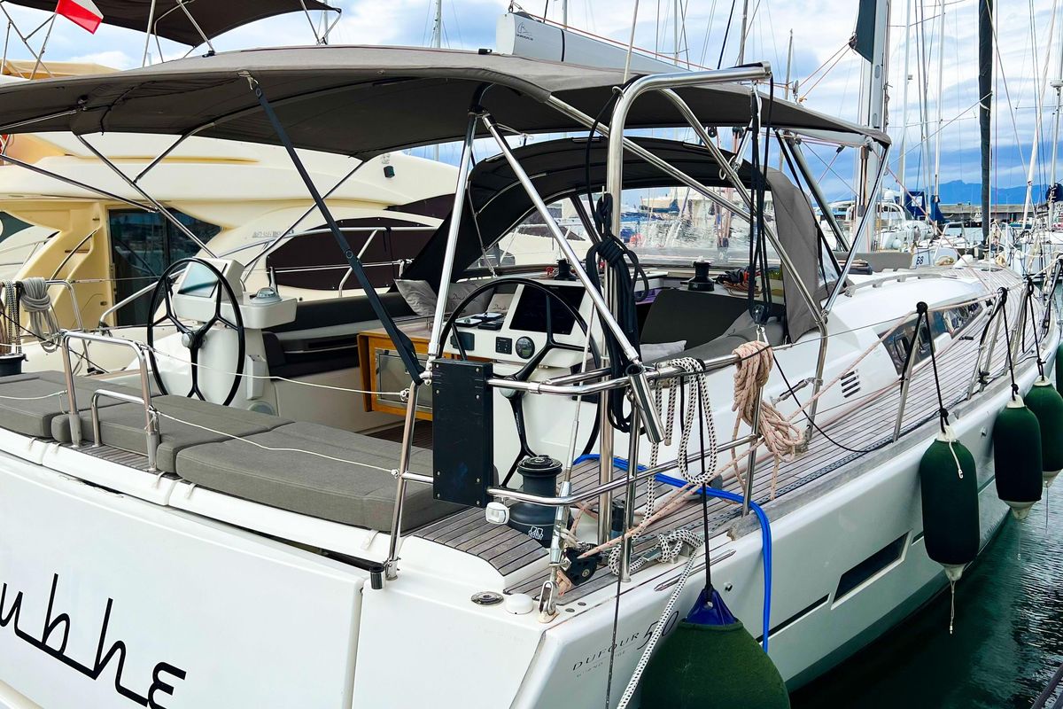 2018 Dufour 49 