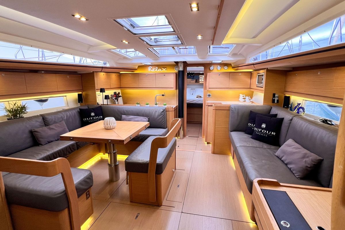2018 Dufour 49 