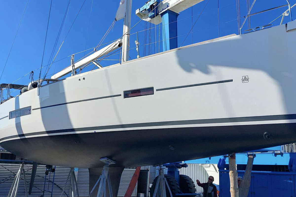 2018 Dufour 49 