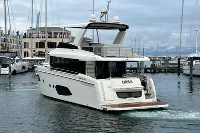 2021 Absolute 52 Navetta