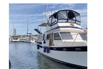 Marine Trader Flybridge