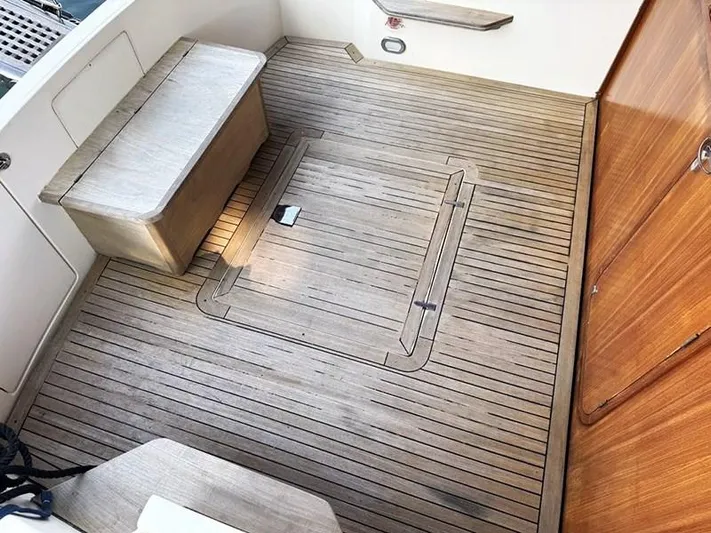  Yacht Photos Pics Foto_Cantieri_Estensi_360_Goldstar_08.jpeg