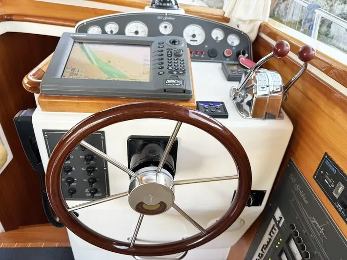  Yacht Photos Pics Foto_Cantieri_Estensi_360_Goldstar_15.jpeg