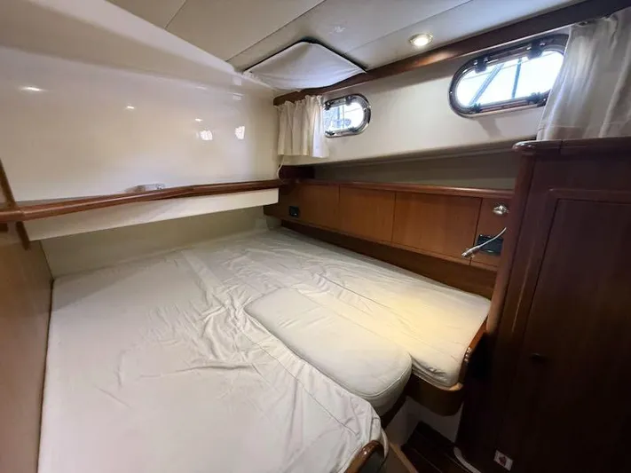  Yacht Photos Pics Foto_Cantieri_Estensi_360_Goldstar_21.jpeg