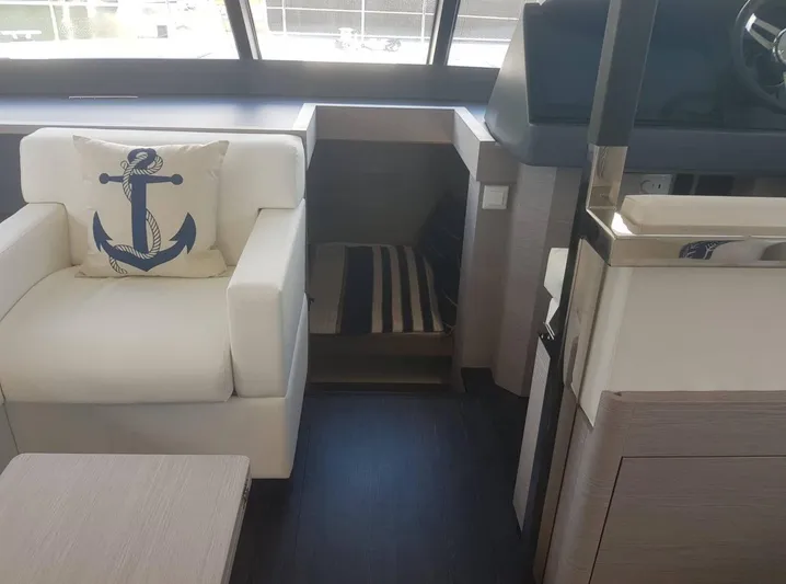 Calypso Yacht Photos Pics Interior of 2021 Fountaine Pajot MY6 yacht with nautical-themed decor.