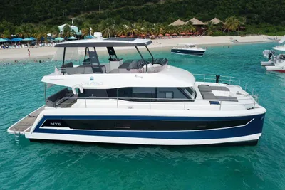 Fountaine Pajot MY6