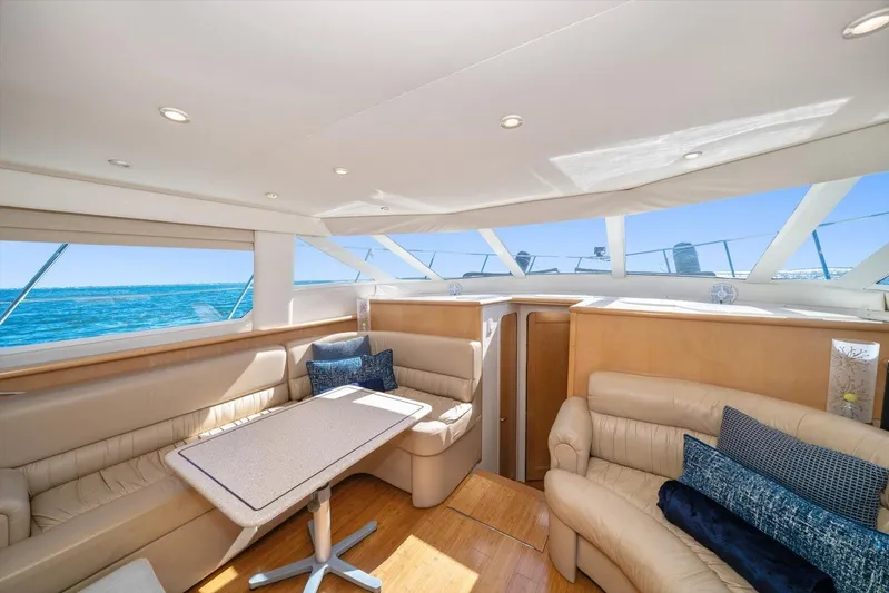 Cape San Blas Inn Yacht Photos Pics Luxurious interior of 1998 Carver 455 Aft Cabin Motor Yacht with ocean view.