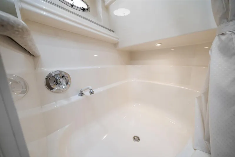 Cape San Blas Inn Yacht Photos Pics Bathroom interior of 1998 Carver 455 Aft Cabin Motor Yacht, featuring a sleek shower area.