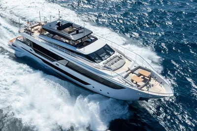 Ferretti Yachts 1000