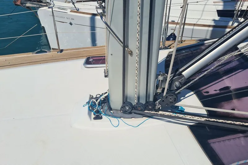  Yacht Photos Pics Deck view of 2009 Jeanneau Sun Odyssey 50 DS sailboat with rigging details.