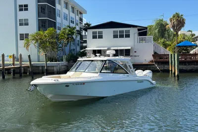 Everglades 340 Dual Console