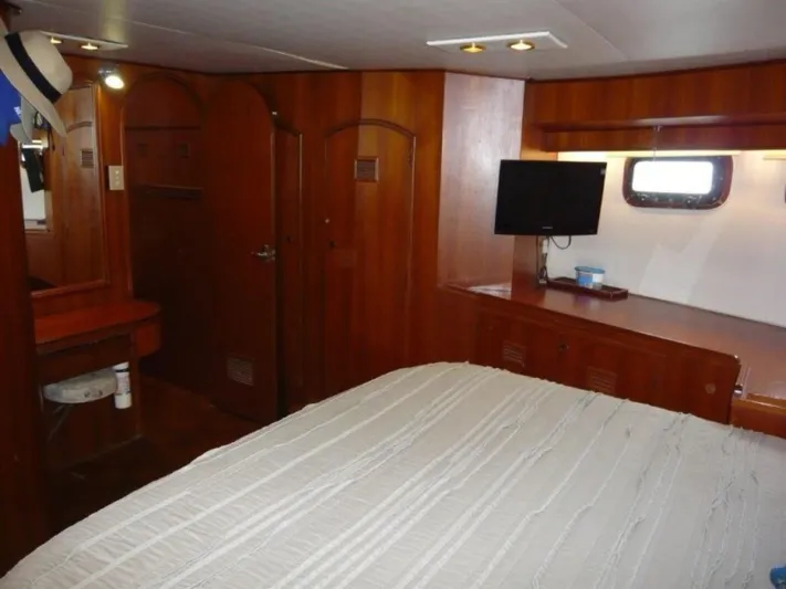 Maraya Yacht Photos Pics 